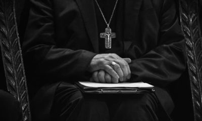 MAHKEME İŞİTME ENGELLİ ÇOCUKLARA CİNSEL İSTİSMARDA BULUNAN ALÇAK RAHİPLER İÇİN KARARINI VERDİ!.