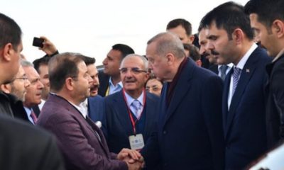 Başkan Erdoğan’ın elini tutan  CHP’i Başkanı sosyal medyada linç ettiler!.