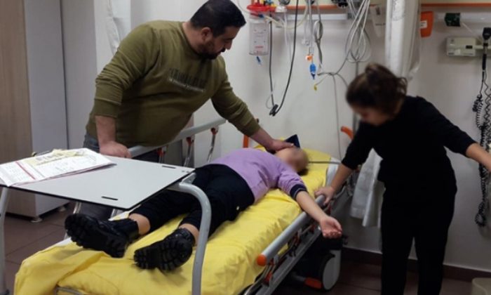 İzmir’de kitabını evde unuttuğu için öğrencisinin öğretmeni tarafından darp edildiği iddia edildi!.