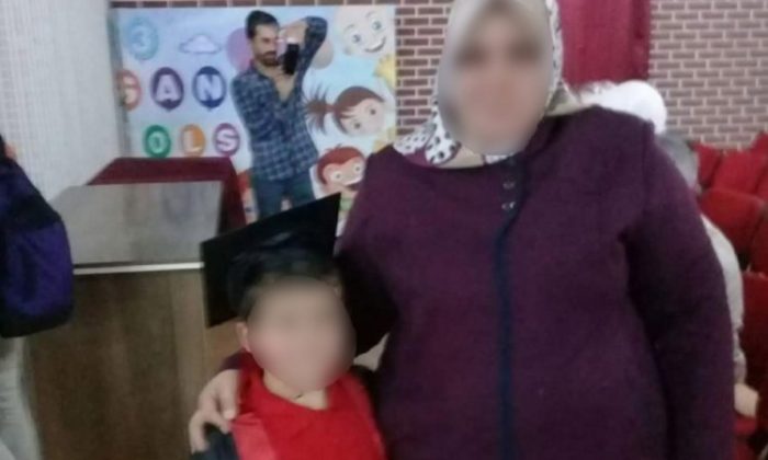 Karın ağrısı şikayetiyle gittiği hastanede, 10 dakika sonra doğum yaptı!.