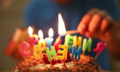 Dogum günü kutlayan iki öğretmene ‘Sarılma’ cezası!.