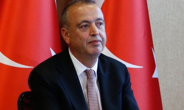 CHP’li Ataşehir Belediye Başkanı Battal İlgezdi: CHP sayesinde meyhanelerde oturabiliyorsunuz!.