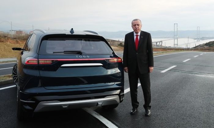 Bir fotoğraf karesine sığdırılan üç dev eser!.