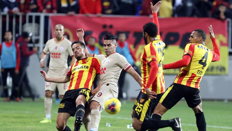 Galatasaray Göztepe karşısında dağıldı!. 2-1 | | Haber, Haberler, Son  Dakika Haberler