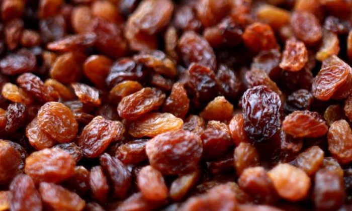 Yüksek ateşi düşürmek için kuru üzüm tüketin!.