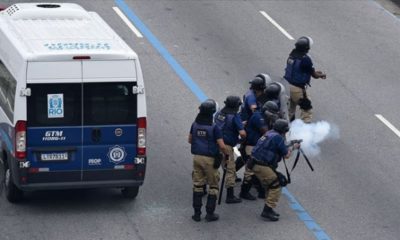 Polisten kaçan silahlı şahısların çıkardığı izdihamda 9 kişi öldü 7 kişi yaralandı!.