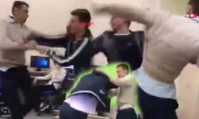 Öğretmen ile öğrenci derste tekme tokat kavga ettiler!.