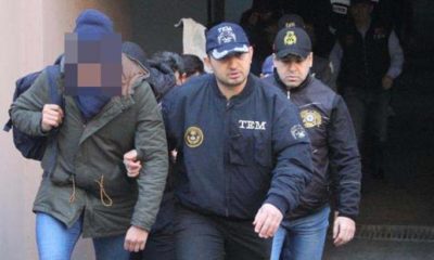 İzmir merkezli 51 ilde FETÖ operasyonu: 82 kişi tutuklandı!.