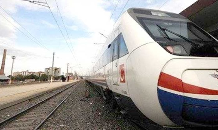 Ulaştırma ve Altyapı Bakanı Mehmet Cahit Turhan, ‘Dev Proje İçin Düğmeye Bastık!’