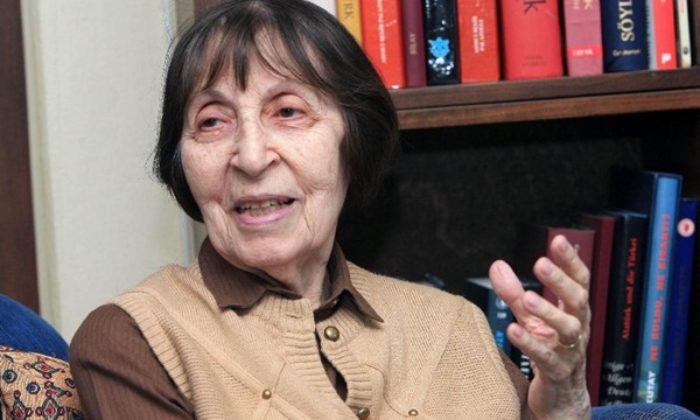 Önder Aksakal canlı yayında açıkladı: Rahşan Ecevit’in son arzusu…