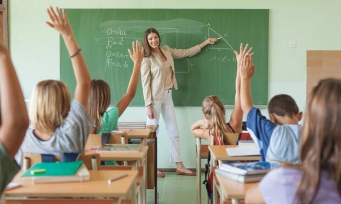 Sınıf tekrarı eğitimcileri ikiye böldü!.