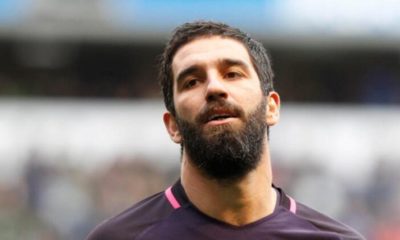 Arda Turan çıkan transfer haberlerini yalanladı!.