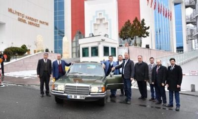 Devlet Bahçeli gözü gibi baktığı arabasını o isme hediye etti!.
