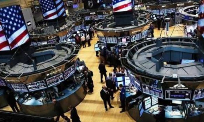 Salgın ekonomiyi vurdu! New York borsası corona nedeniyle sert düşüşle açıldı!.