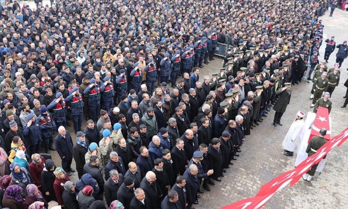 İdlib şehitlerine hüzünlü veda…