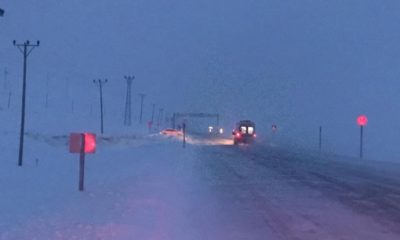 Van Bahçesaray’da minibüsün üzerine çığ düştü!.