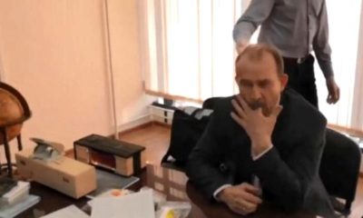 Rüşvet operasyonunda yakalanan şüpheli, kanıtları yiyerek yok etmeye çalıştı!.