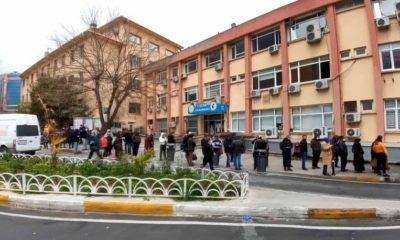 İstanbul Bakırköy’de corona testi kuyruğu… Sosyal mesafeyi korumadılar!.