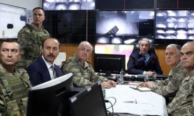 Hulusi Akar ve kuvvet komutanları sınırın sıfır noktasında…