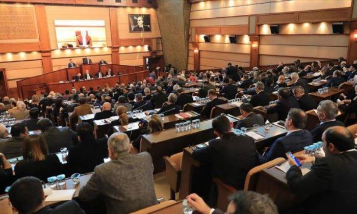 İBB başkan danışmanlarının maaşları dudak uçuklattı! Yetmeyince “Sosyal Denge Tazminatı” zammı da eklendi!.