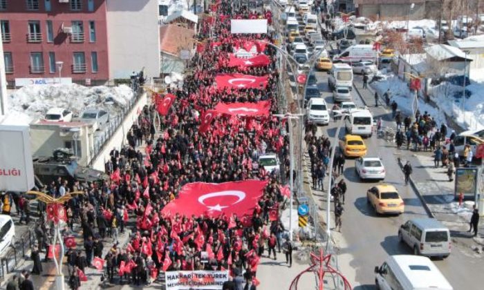 Hakkari İdlib şehitleri için yürüdü!.