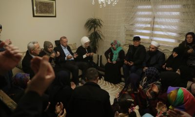 Başkan Erdoğan İdlib şehidinin evine taziye ziyaretinde bulundu..