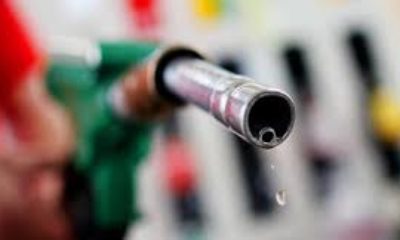 Benzin fiyatında dev indirim! Bu gece yarısından itibaren…