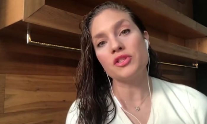 CNN Türk’ten kovulup ıskartaya çıkan Nevşin kapağı Sözcü’ye attı!.