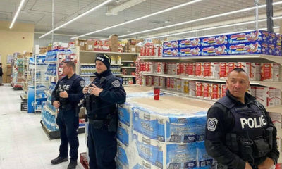 Birleşik Devletler’de tuvalet kağıtları polis korumasında…