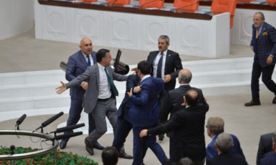 CHP’li Engin Özkoç’un Erdoğan’a hakareti sonrası Meclis’te kavga! Vekiller birbirine girdi!. (video haber)