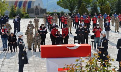 Munzur Çayı’nda akıntıya kapılarak şehit olan Uzman Çavuş Güneş’e acı veda…