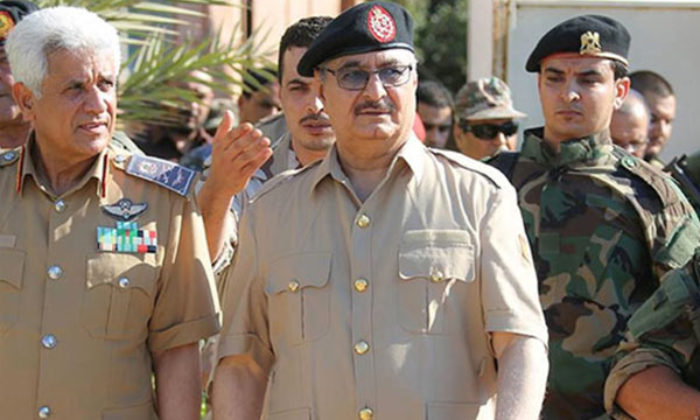 Darbeci Hafter güçleri ülke yönetimine el koyduğunu duyurdu!.