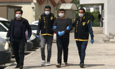 Emeklileri dolandıran bankamatik vurguncusu polisin “Ücretsiz Maske Getiriyoruz” oyunuyla evinde yakalandı!.