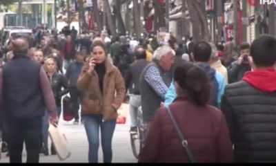 En çok vakanın görüldüğü ikinci şehir İzmir’de uyarılar işe yaramıyor! (video haber)