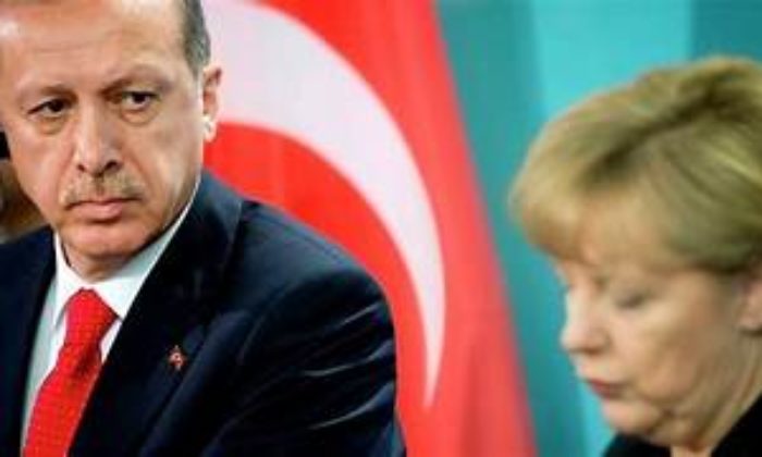 Almanya Türkiye’nin maske yardımını gurur yaptı!. “Erdoğan’a diz çökmeyelim!.”