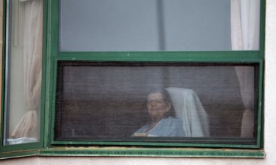 Kanada’da yaşlılar virüs korkusuyla bakıcıları tarafından ölüme terk edildi!.