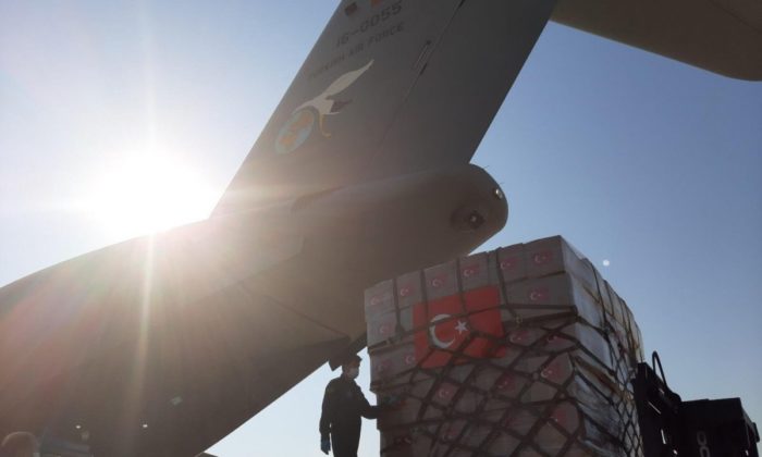 Amerika’ya gönderilen tıbbi yardım malzemeleri yola çıktı!.