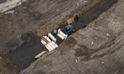 New York’ta coronadan ölenler için toplu mezarlar açıldı!.