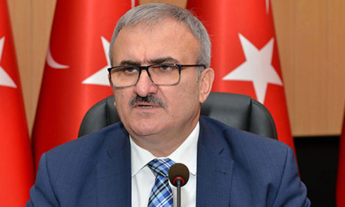 Antalya valisinden sahte hesap ile provakatörlük yapmak isteyen FETÖ’cüye tokat gibi cevap!.