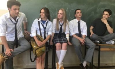 Netflix’in LGBT temalı Aşk 101 isimli eşcinsel sapıklığın işlendiği yeni dizisine tepkiler çığ gibi!.