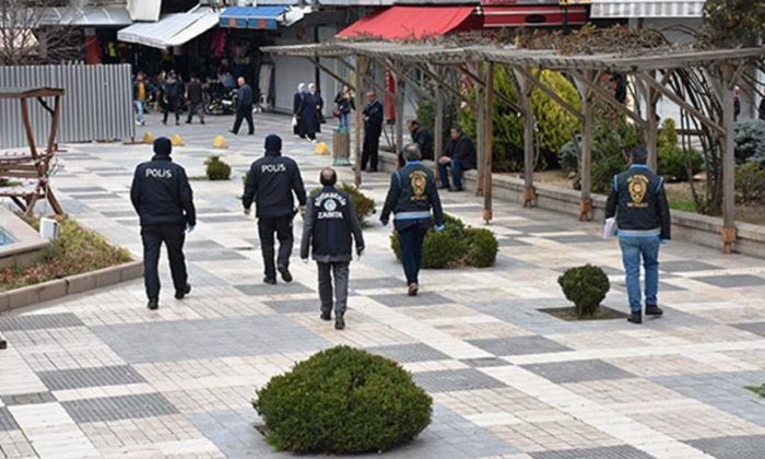 4 günlük sokağa çıkma yasağının detayları belli oldu.. Vatandaşlar bakkala gidebilecek..