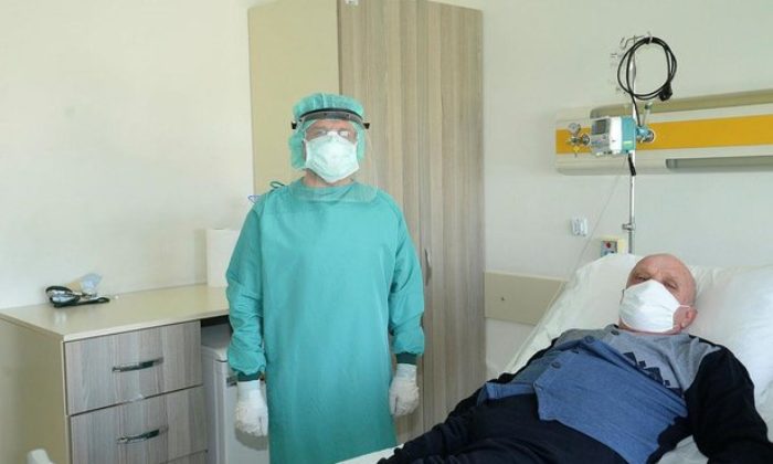 Fransa’dan getirilen covid hastası Türk vatandaşı: “Fransa’da olsam beni ölüme terk edeceklerdi!.”