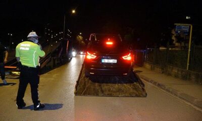Sokağa çıkma kısıtlamasının bitmesine dakikalar kala mahalleye giriş çıkışlar kapatıldı!.