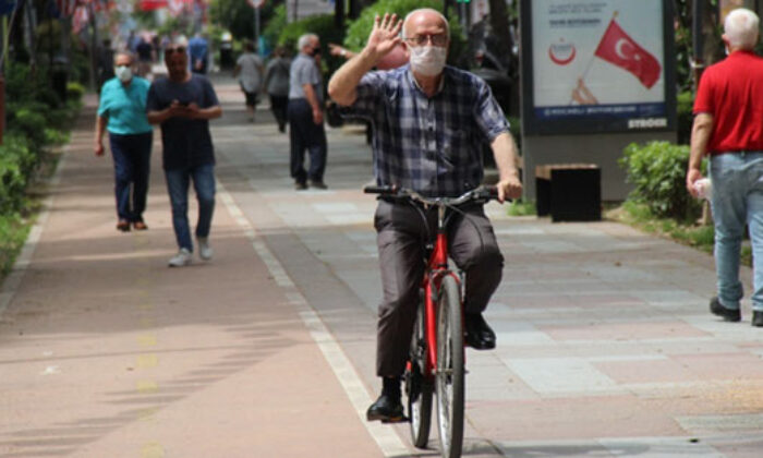 65 yaş üstü vatandaşlar için kısıtlamanın ne zaman kalkacağı belli oldu!.