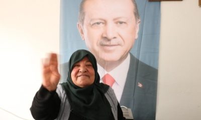 Behice teyze yardım değil Erdoğan’ın posterini istedi!.