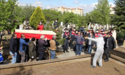 Cenazesi kabul edilmeyen Grup Yorum üyesi İbrahim Gökçek, başka bir mezarlığa gömüldü!.