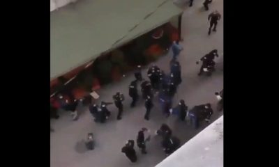 İbrahim Gökçek’in cenazesinde eşkıyalık! Gazi Mahallesi’nde polislere pencereden taş ve tuğla attılar!. (video haber)