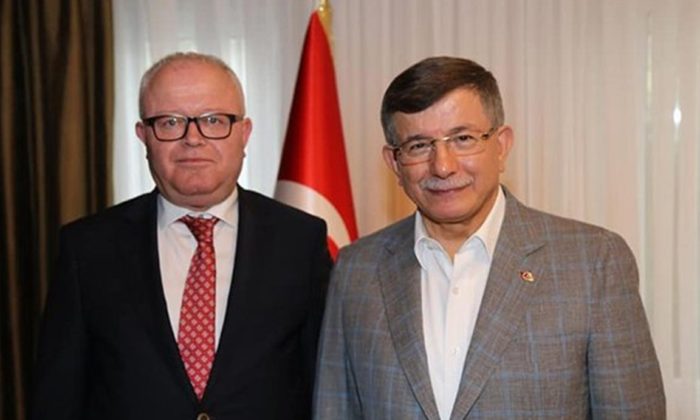 Kumar Baskınında yakalanan Gelecek Partili İl Başkanı’ndan tuhaf savunma! “Oynamıyordum, çay içiyordum!.”