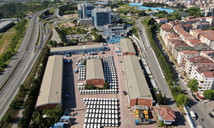 İBB israf dediği araçları yeniden kiraladı!.