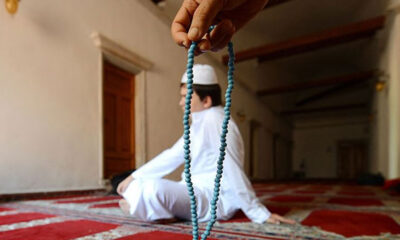 Allah belanızı versin!. Başlarını kapatıp Ramazan ile dalga geçtiler!.
